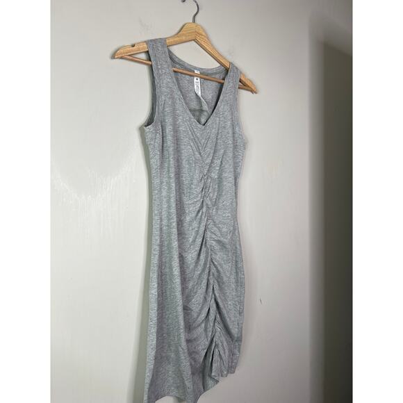 NEW Lululemon LA Tight To Body Ruched Sleeveless Gray Mini Dress Size: 2 - Picture 3 of 7